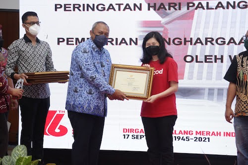 Reblood menerima Penghargaan Walikota Surabaya pada 17 September 2021